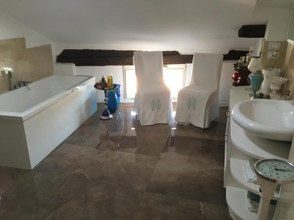 Antica Casa Zucchini B&B Болонья Экстерьер фото